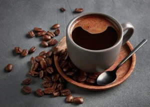 Có bầu kiêng ăn gì? Hạn chế các loại đồ uống chứa caffeine và cồn